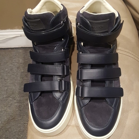 Louis vuitton sneakers - Picture 2 of 4